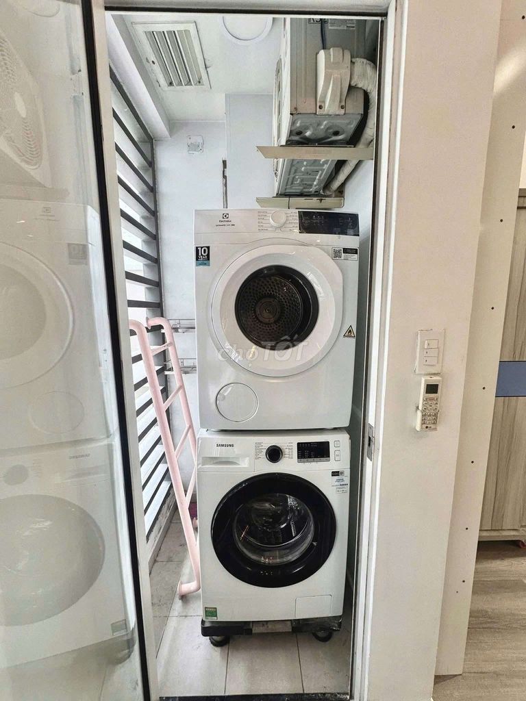 One bedroom. A real ten million Novaland Orchhard Parkview toilet.