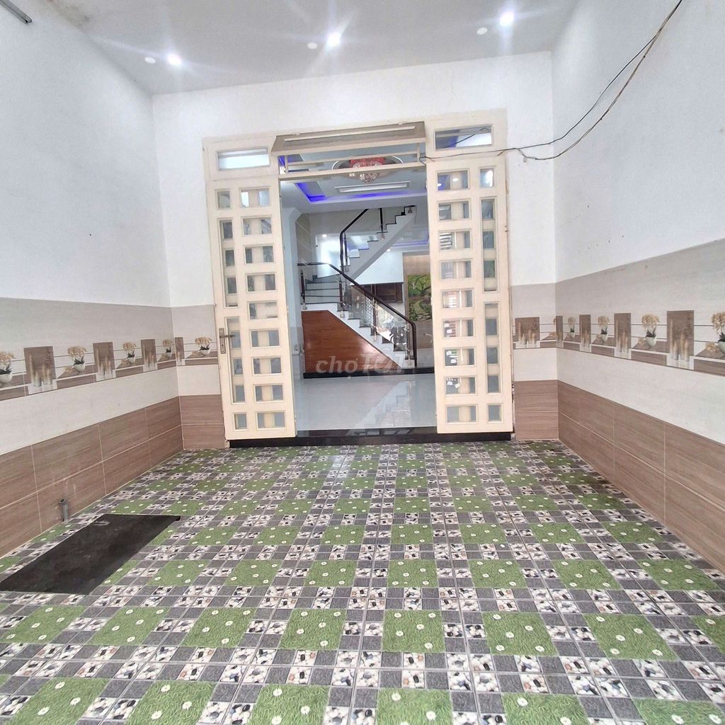 Rent four bedrooms, four toilets, 11 trieu.