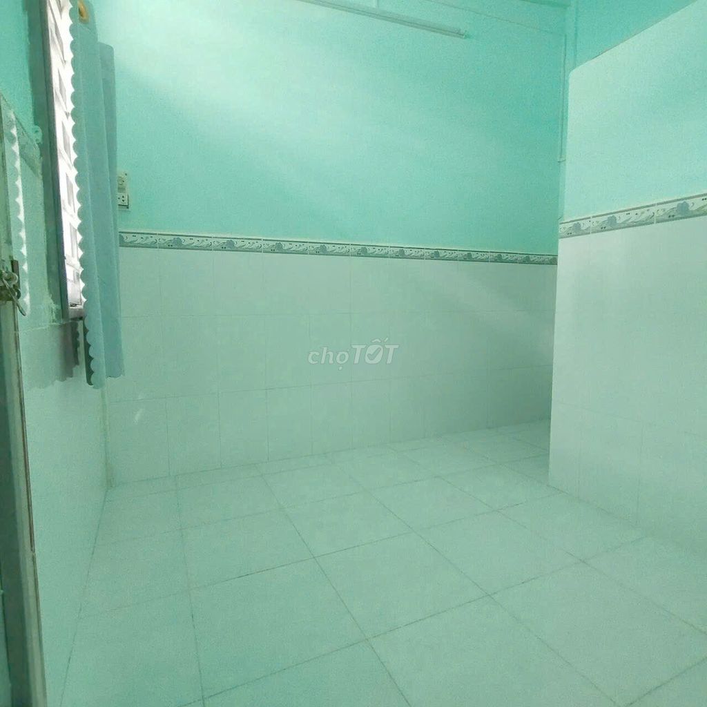 Dương Quảng Hàm Hotel Gò Vấp, 12 meters2, it's 1.40,000 a month.