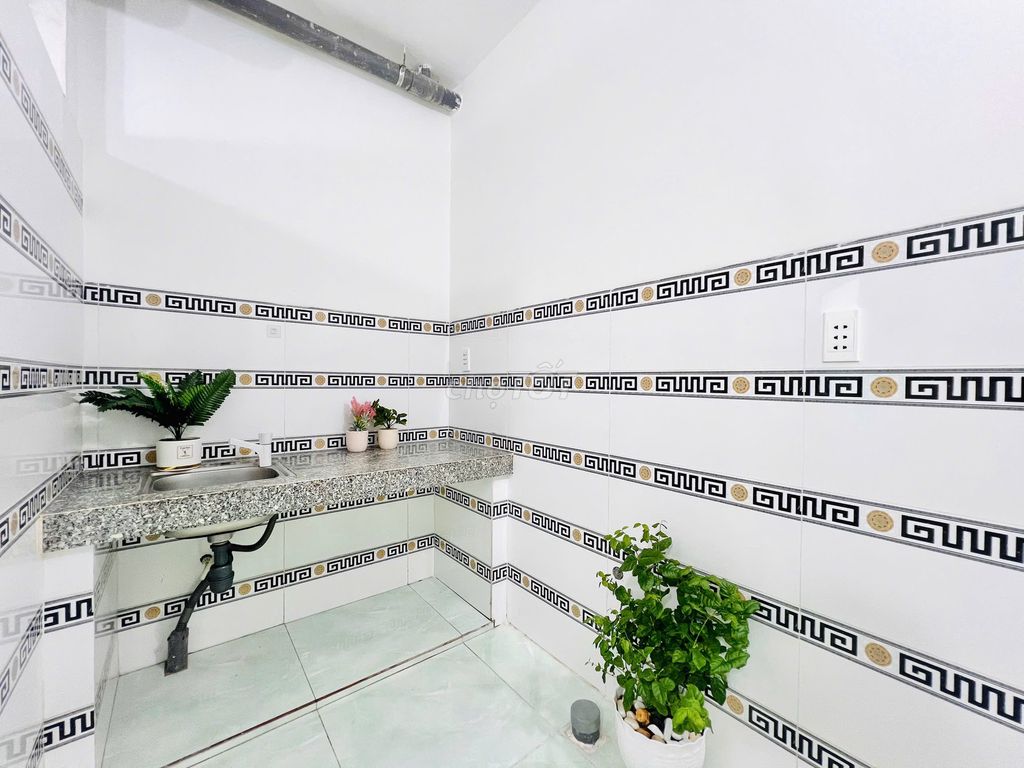 Rent a sv-hs hotel. Lê Đức Thọ line