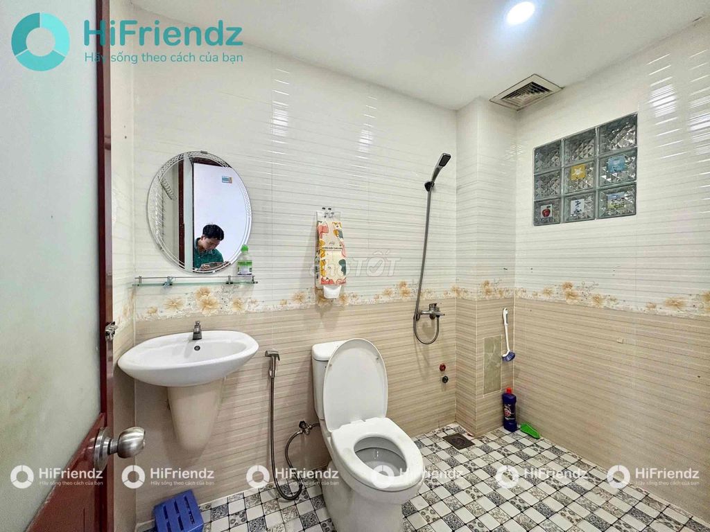 Room Tạ Quang Bửu.