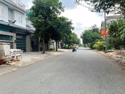 Rendic Roi An, 1876 Long Trường, tp.h.