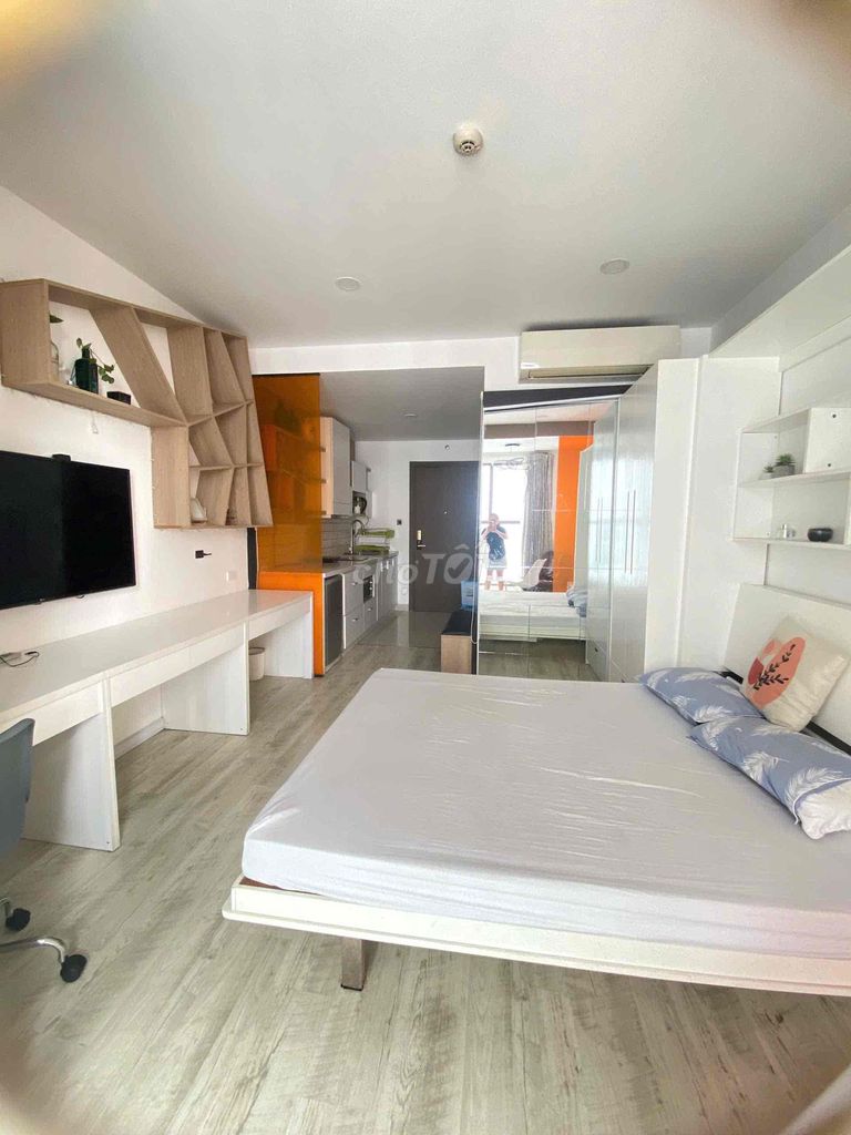 The full studio apartment of Saigon Royal furniture