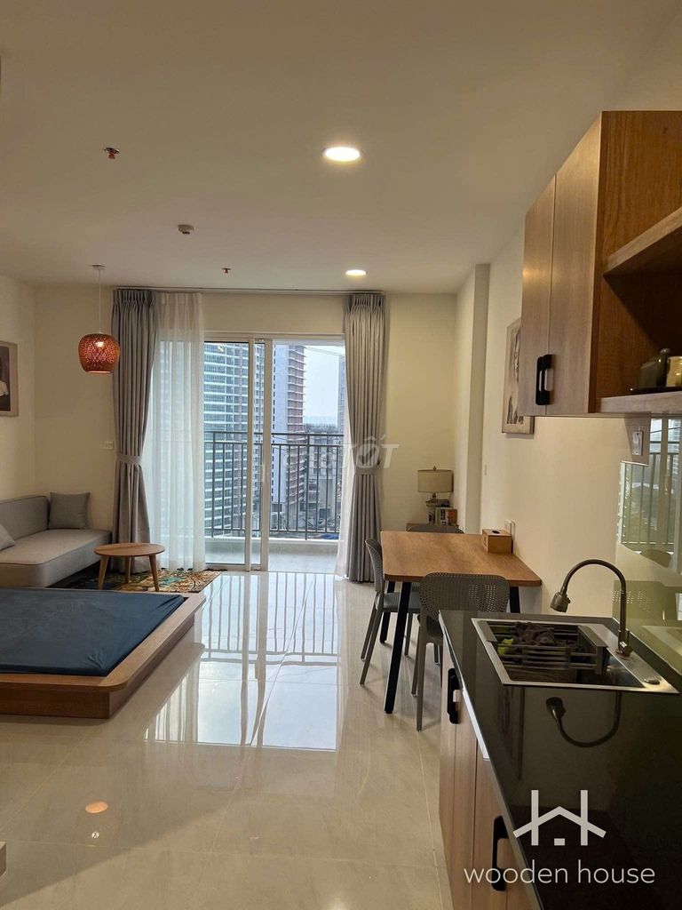 Sunrise Riverside 1 bedroom 7.4 million.