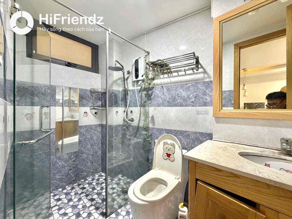 Rent the 7th District apartment near the scvtoo Café, Martres, Funky.