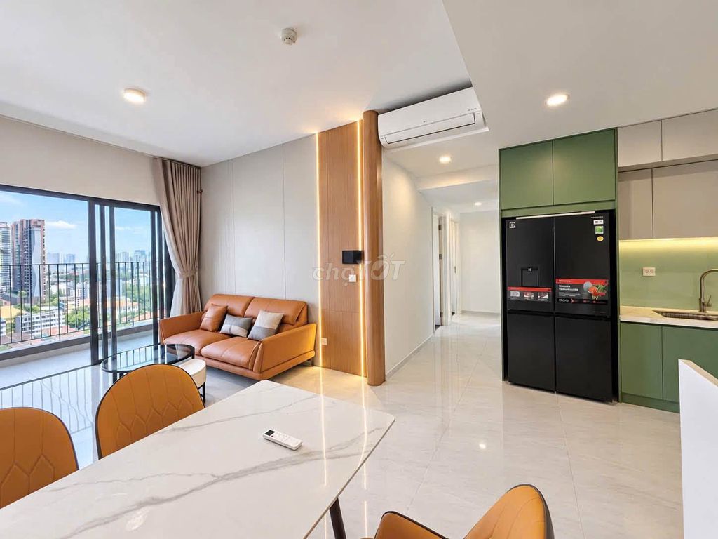Victoria Village apartment-- three bedrooms, nice market price.