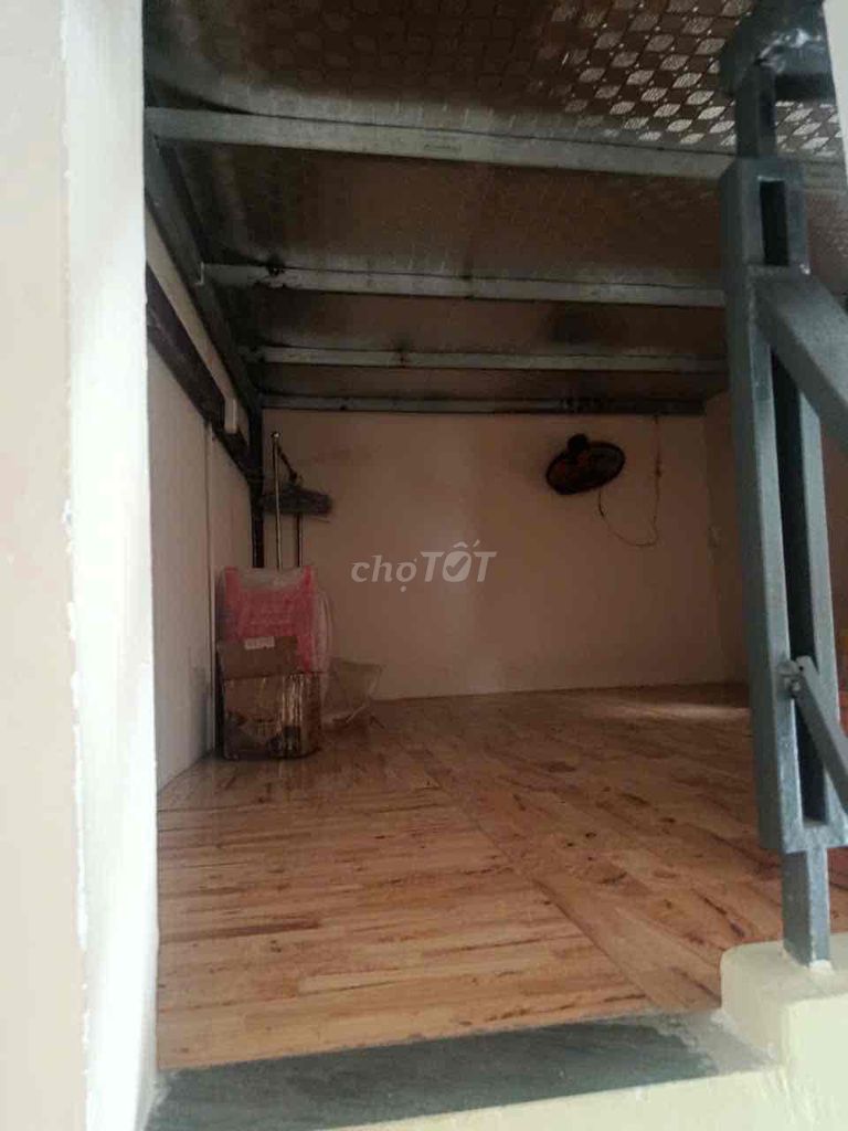 Rent the original Nguyễn Kiệm(7). 3 Gò Vấp, 6 m x 15m at 8 million 500