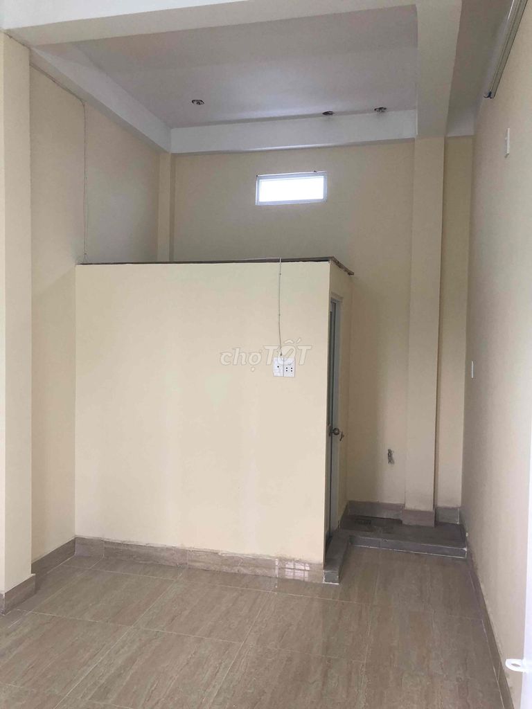 Rent a free time motel with elevators, private toilets, free carbs.