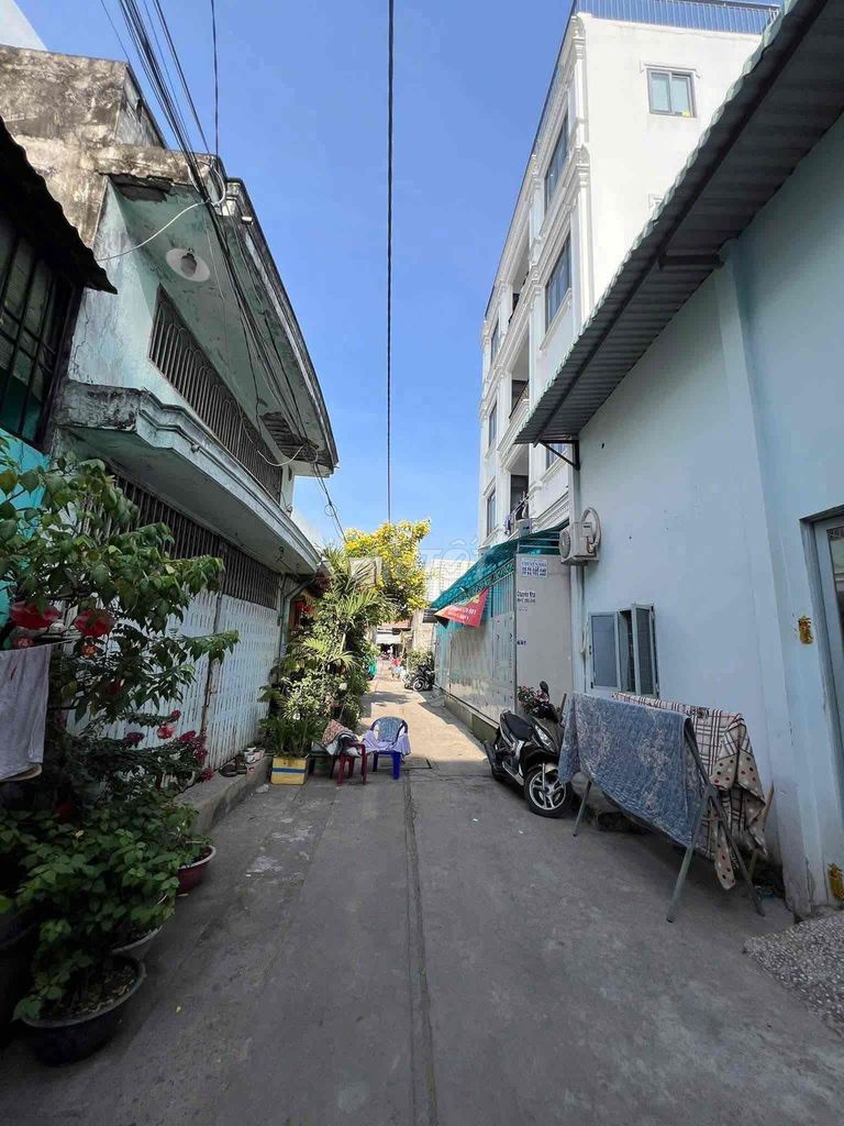 Cheap rental house. Two bedrooms. For 7 million.