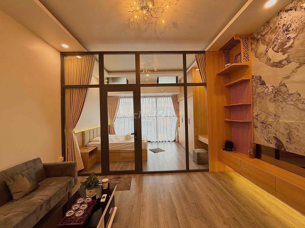 has a full The Sun Avenue interior available