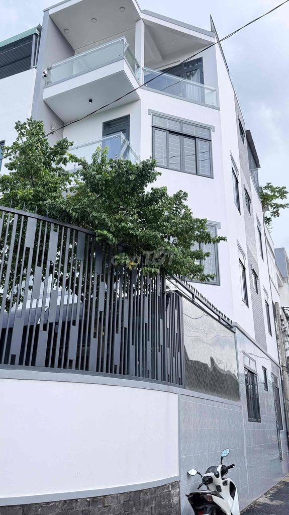 The beautiful New Front Front House will be clean