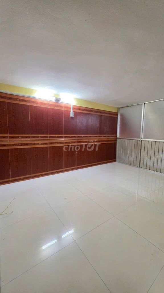 Trần Hưng Đạo House, area 4 meters x 20 meters, 3 bedrooms, 5 meters alley, new home