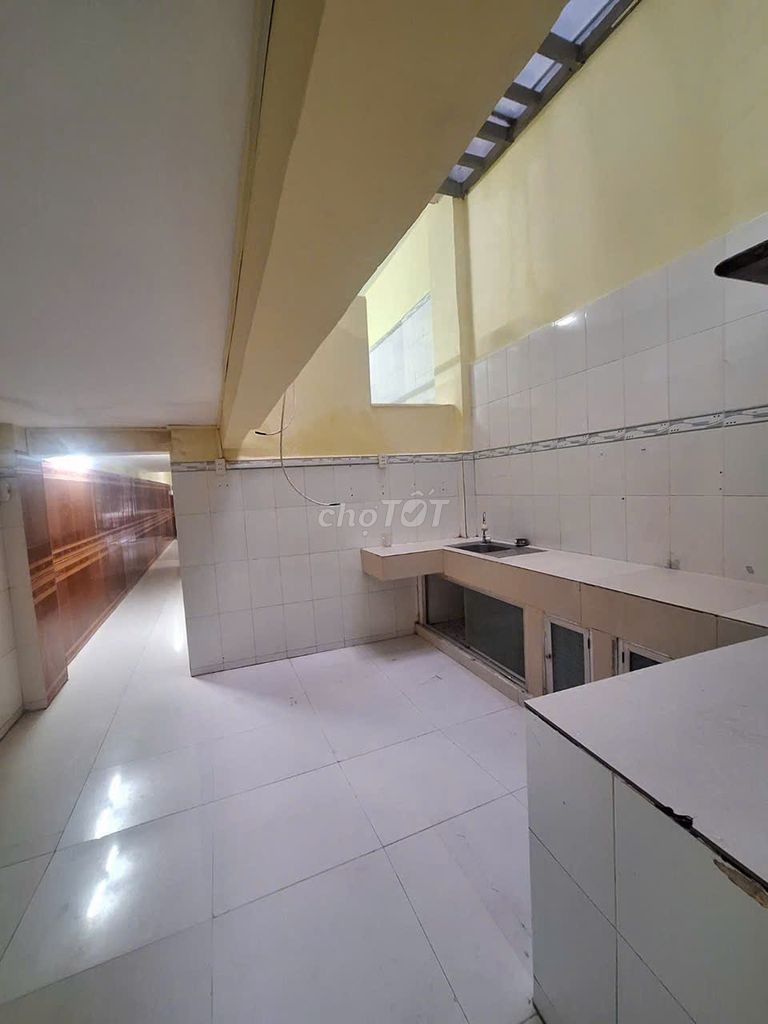 Trần Hưng Đạo House, area 4 meters x 20 meters, 3 bedrooms, 5 meters alley, new home