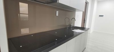 Rent an apartment near the University of Human Rights