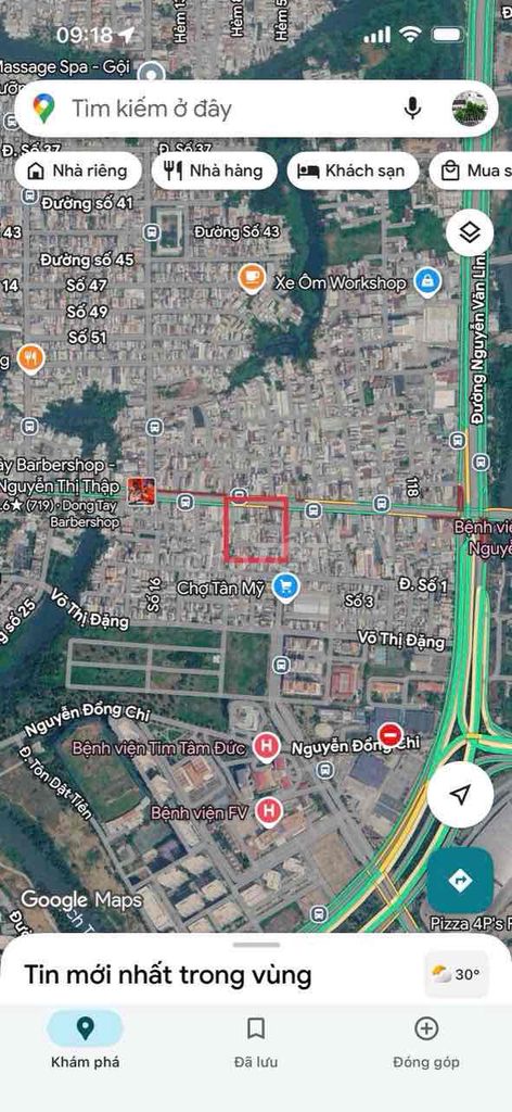 The Nguyễn Thị Thập motel is near 660 District 7