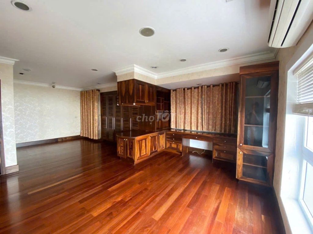 Rent a house across 6 m 3 B Đồ Sơn-7*4 Q.Tân Bình