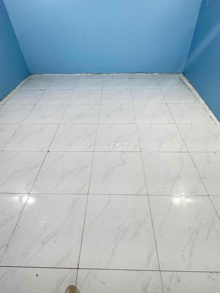 renting the ground floor separate aisles