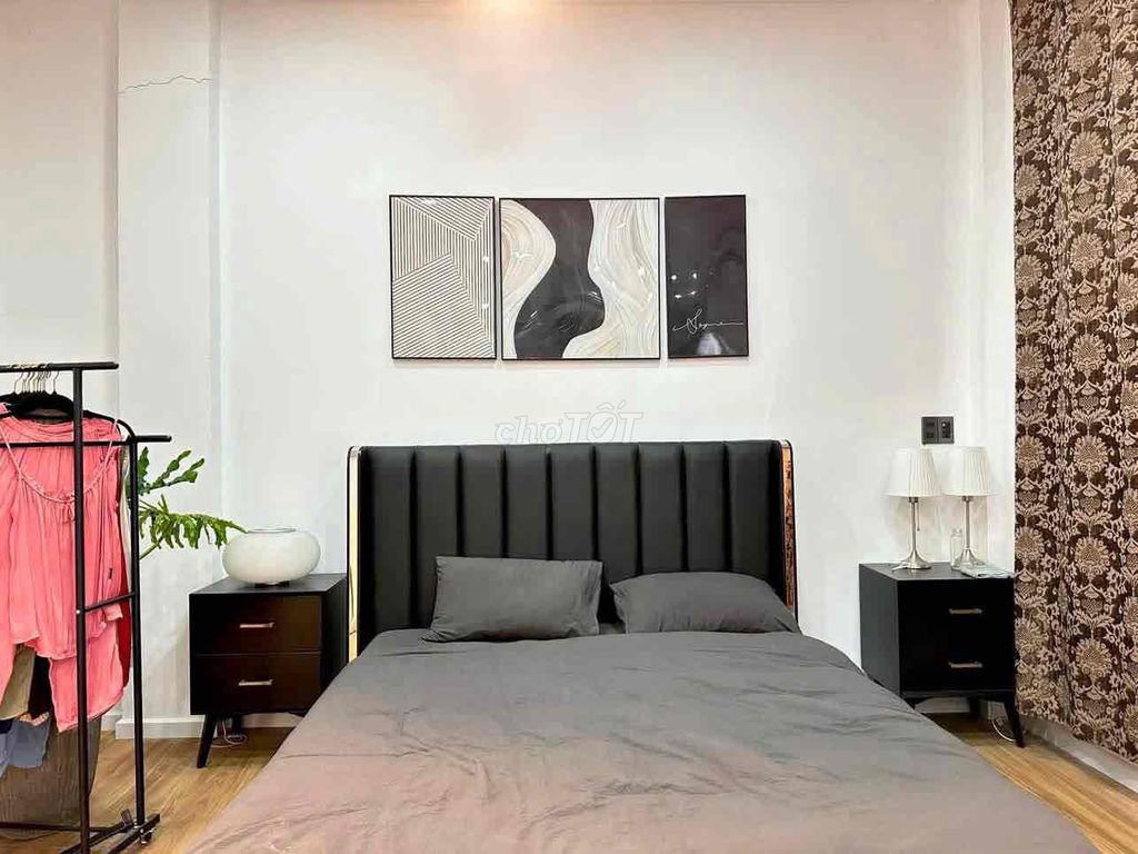 Rent two bedrooms suitable for business onl Nguyễn Gia Trí.