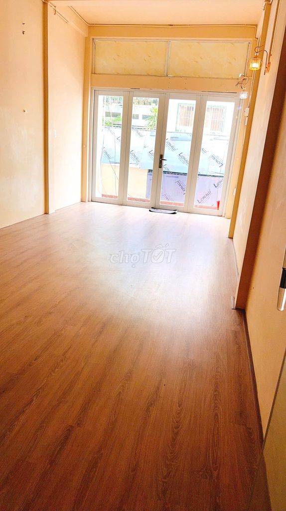 Rent onekd Nhật Tảo, P.D. Pink. Right here in the Market.
