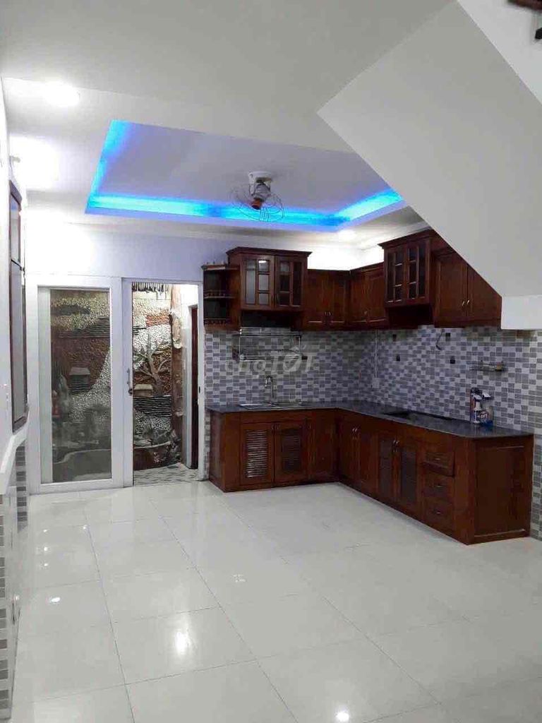 Rent a Dương Quảng Hàm-7-7-5 Gò Vấp 5 meters 18 meters 4 bedroom 5 toilets