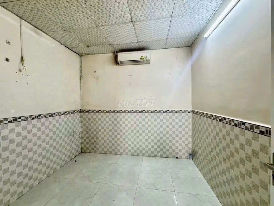 3 MNguyễn Kiệm 4 X15 M 3 bedroom 2 air conditioning
