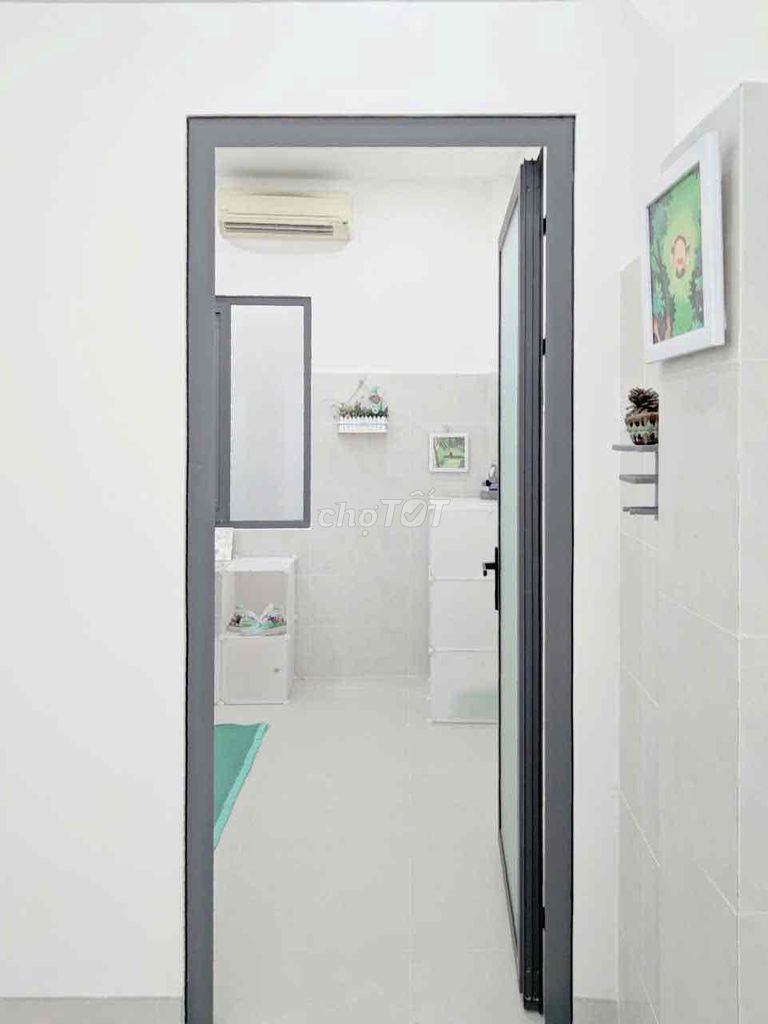 Qq1107 Main House