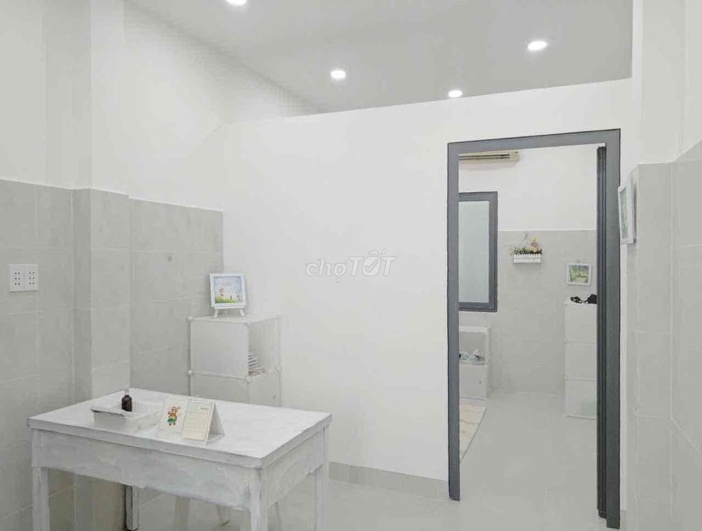 Qq1107 Main House