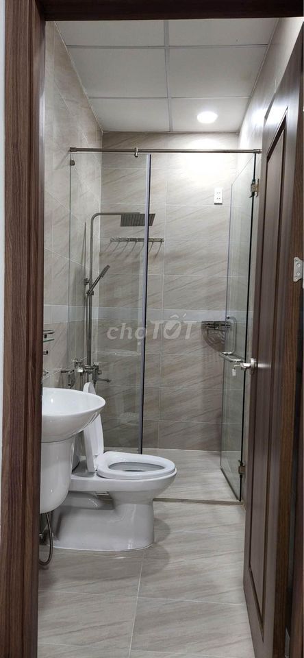 Rent a three-story bedroom near Global Bilbao.