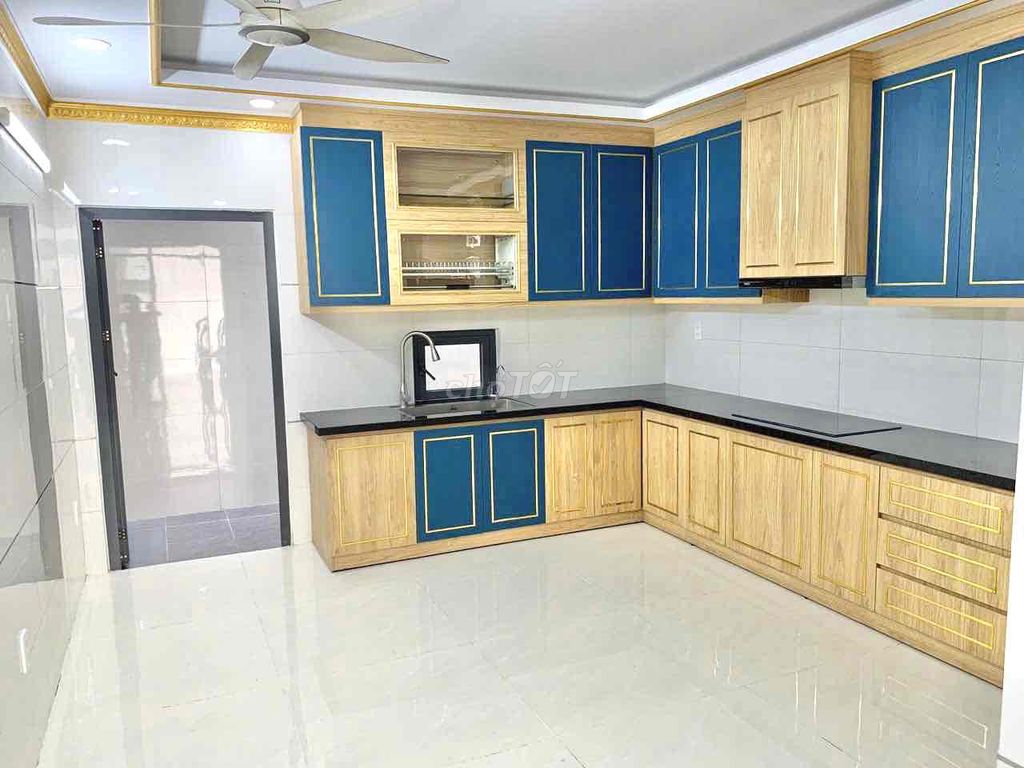 The Full House 4 x 15th floor bedroom 6 toilets Lê Văn Quới street