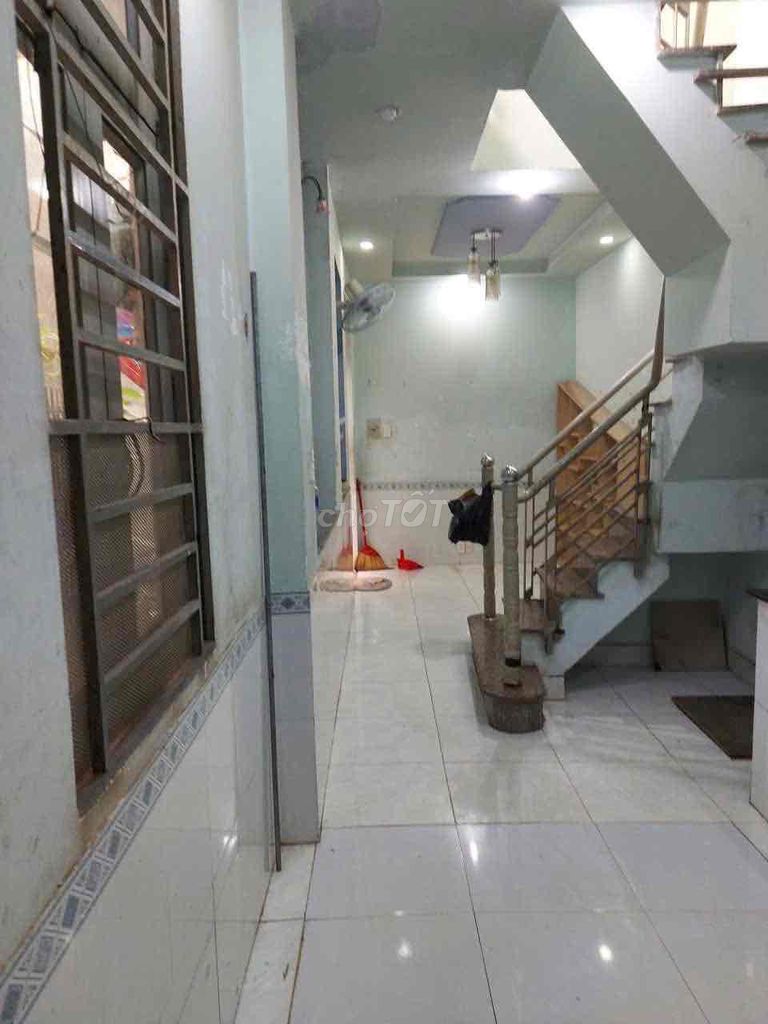 3rd floor*10; Two bedrooms.