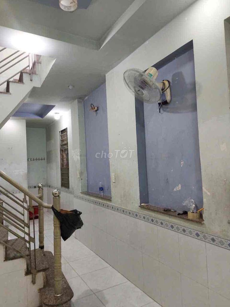 3rd floor*10; Two bedrooms.