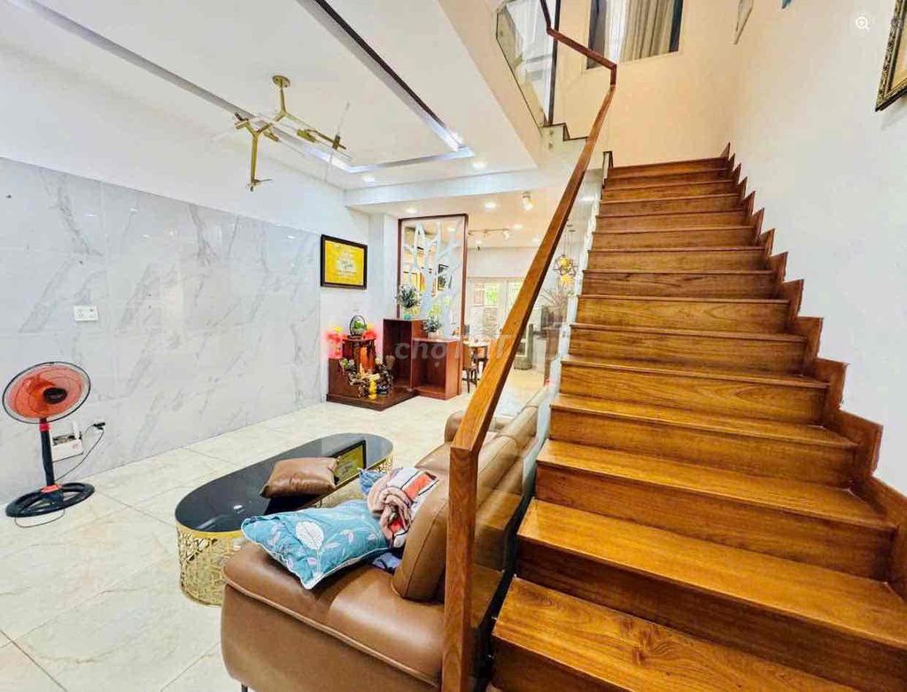 Rent a full Melosa interior home. $1.7 million owner.