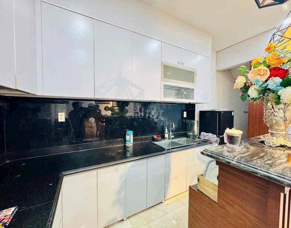 Rent a full Melosa interior home. $1.7 million owner.