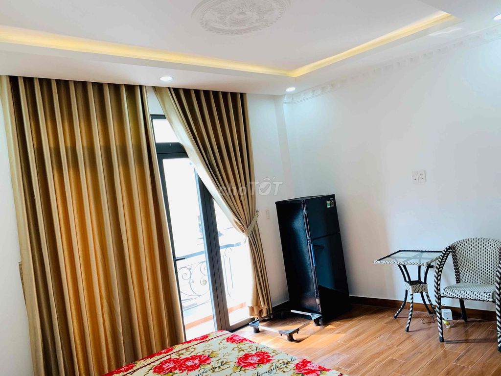 The new 24 meters, clean, nice, V. Roomed, with the big balcony opening up to t.