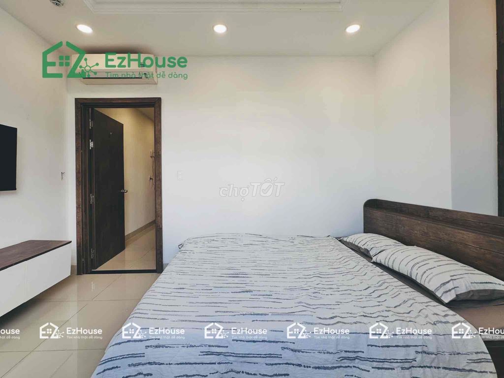 A kitchen bedroom, Bế Văn Cấm.