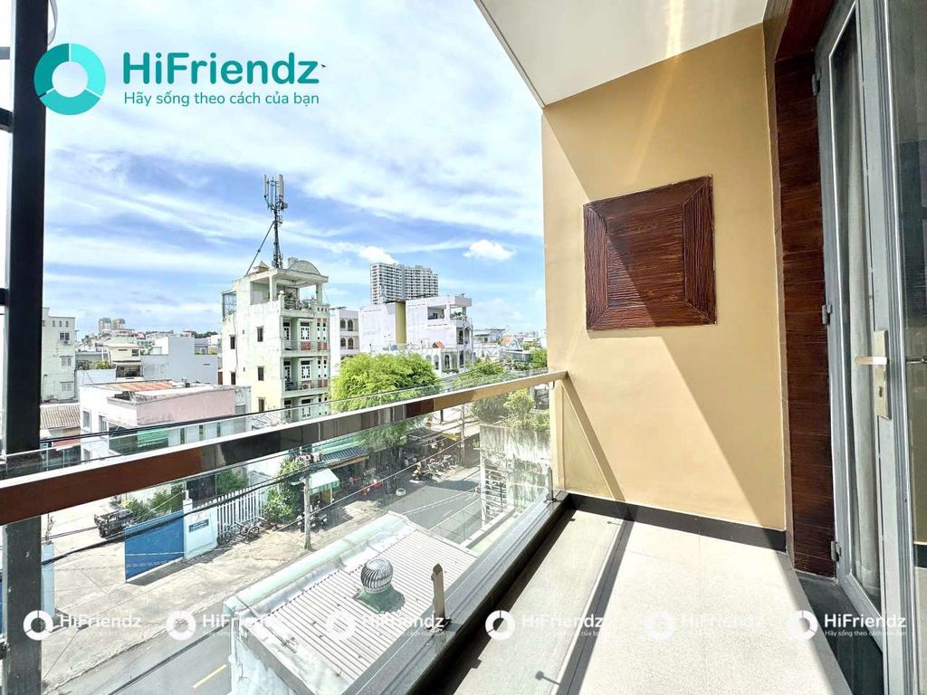 The Bancol view room is the city's super-high interior.