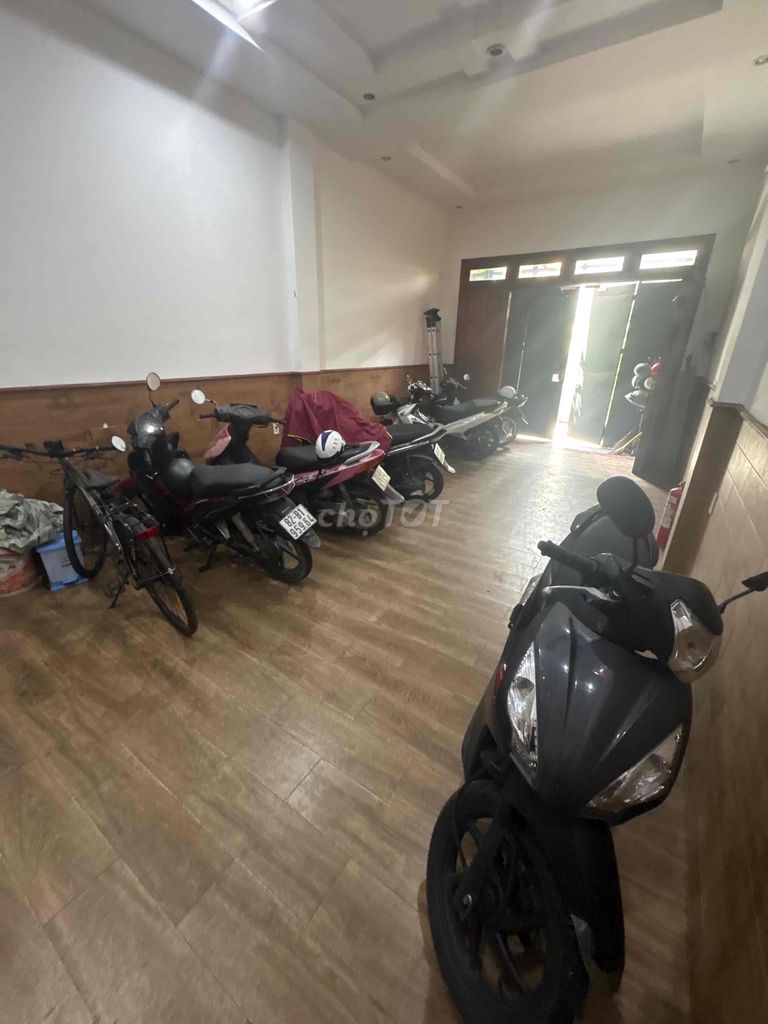 Rent a super room.