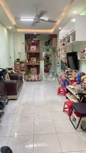 Renting Phù Đổng Thiên Vương District 5.