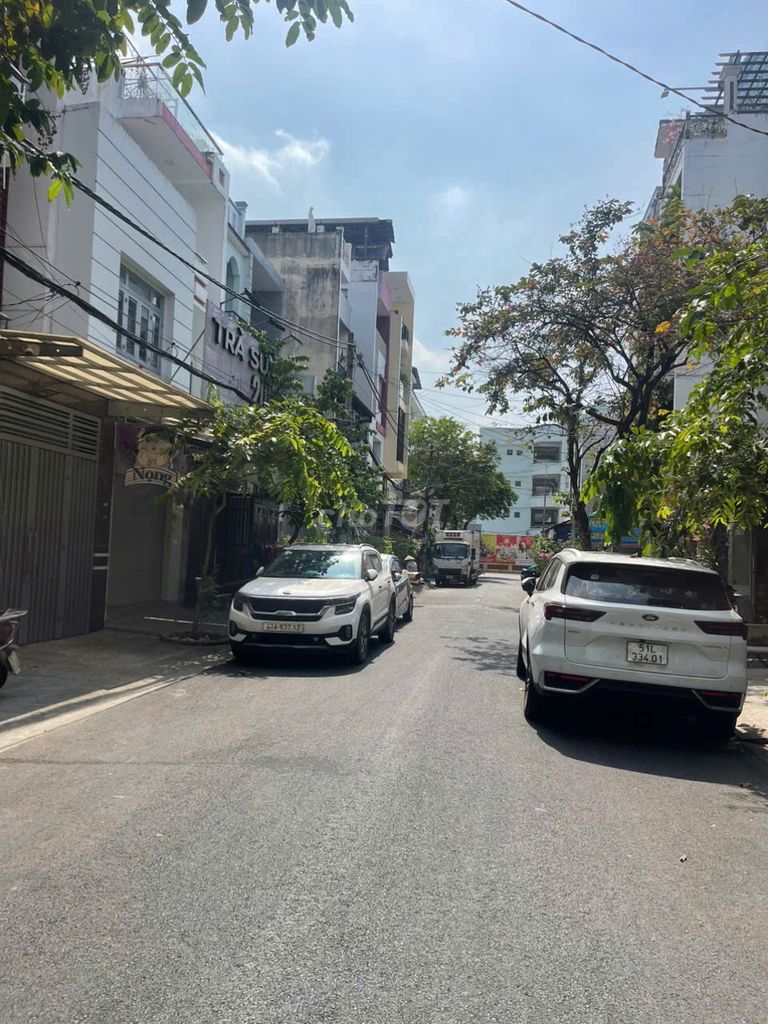 Rent a cash house in Vườn Lài, 8 x 30 meters, 2 floors, 35 million