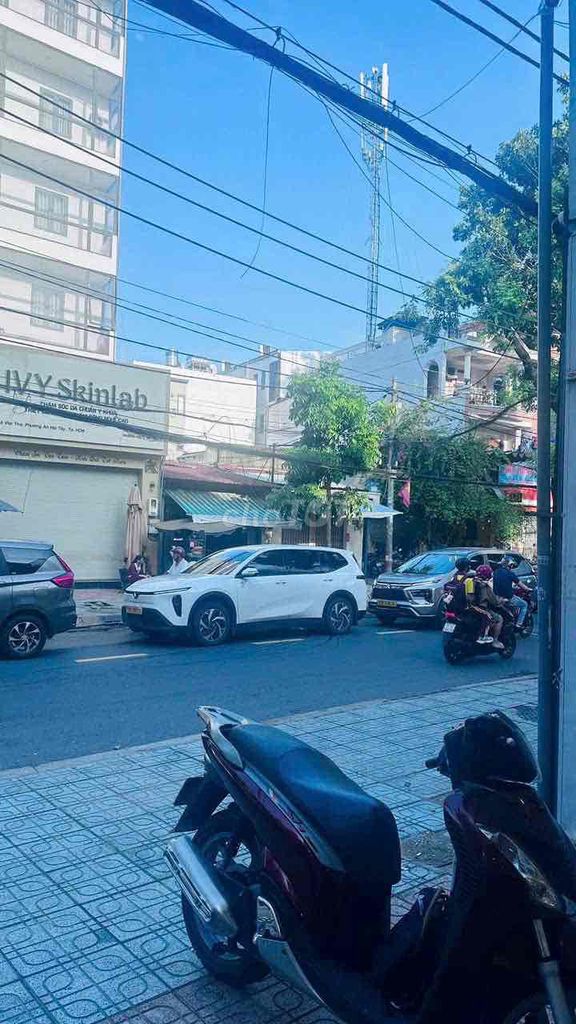 4 floors a.k.a. Lê Văn Thọ Gò Vấp.