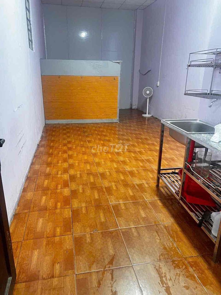 Rent a room near the city