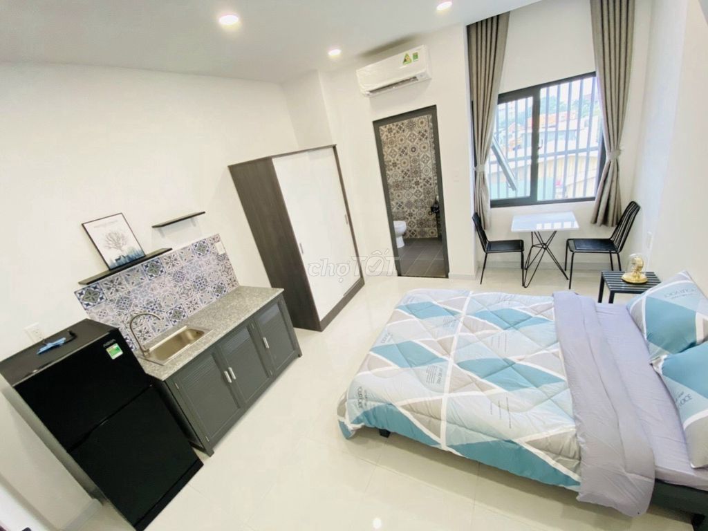 - Near CoopMart Huỳnh Tấn Phát District 7?
