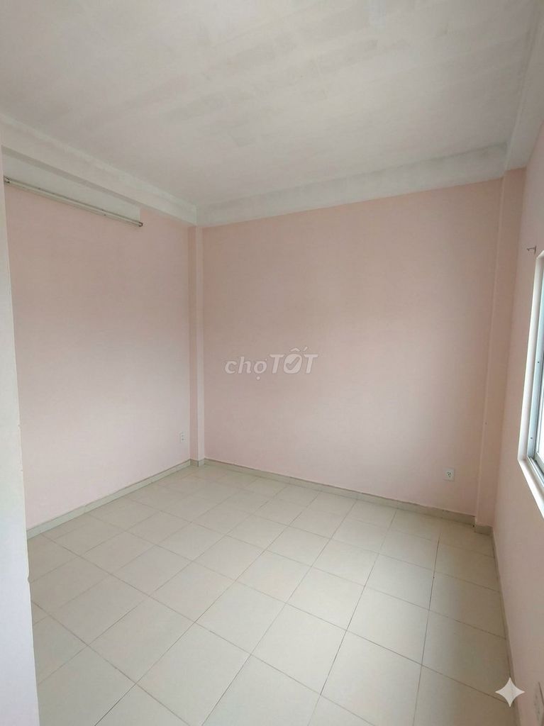 Lạc Long Quân, Terence 3, 11 Ho Chi Minh City