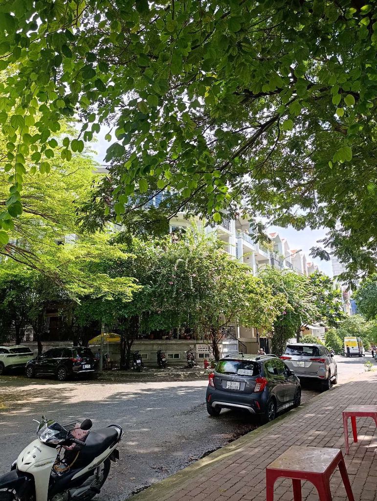 Room Full Seven. Five million a month. 20 meters2. At Kadc Himm Lam. P Tân Hưng. District 7