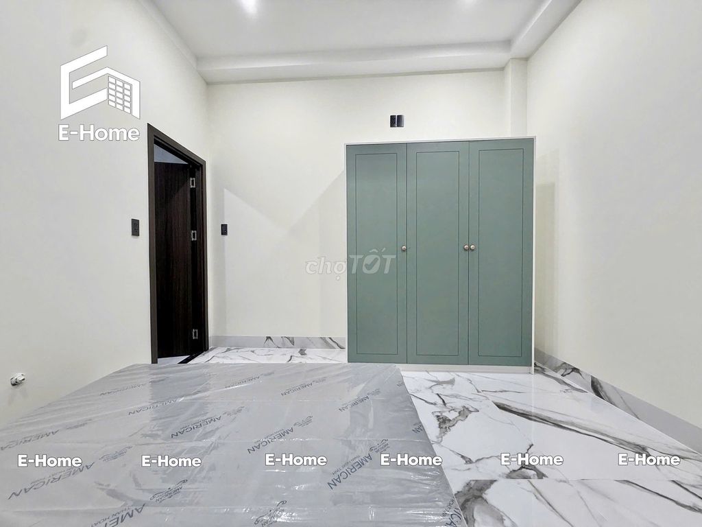 Two bedrooms are 100% full of elevators.
