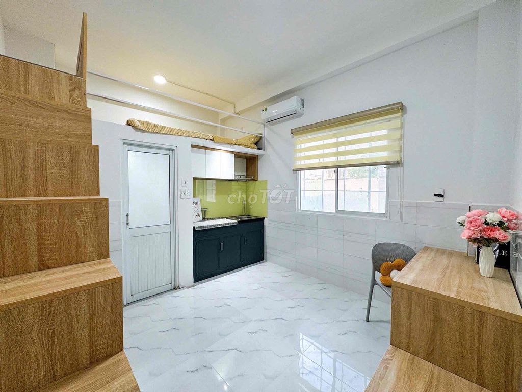 Open open open open open open windows near the Break Bridge, Thủ Đức Falls