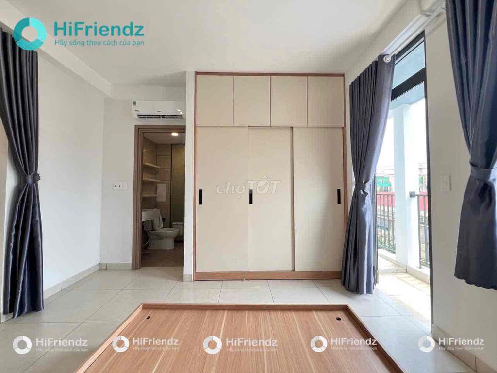 Open the new service apartment. 100 right out of the city.