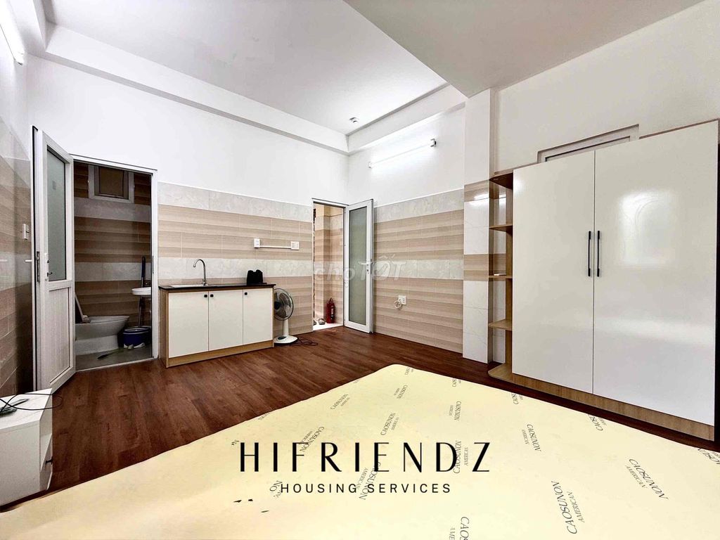 Studio Full Senior on the West Side - Aeon Mall Bình Tân