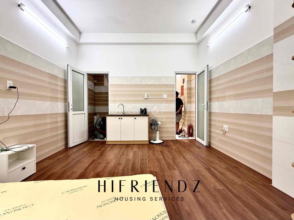 Studio Full Senior on the West Side - Aeon Mall Bình Tân