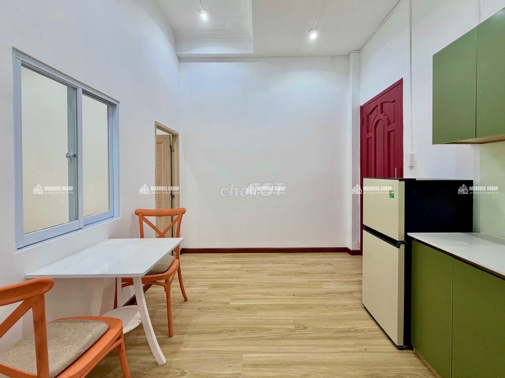 One bedroom. A balcony living room. A good laundry.